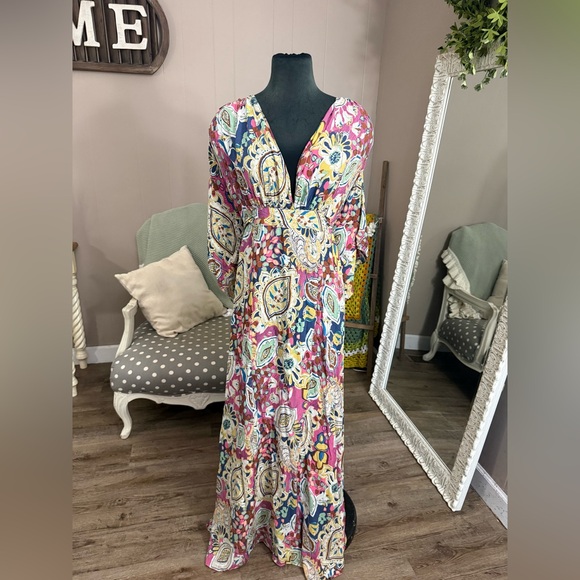 Aakaa Dresses & Skirts - Aakaa • Kimono Style Maxi Dress